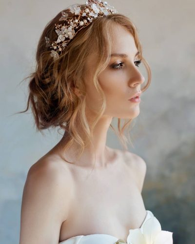 perfect-bride-with-jewels-a-portrait-of-a-girl-in-2021-12-09-15-34-15-utc(1)